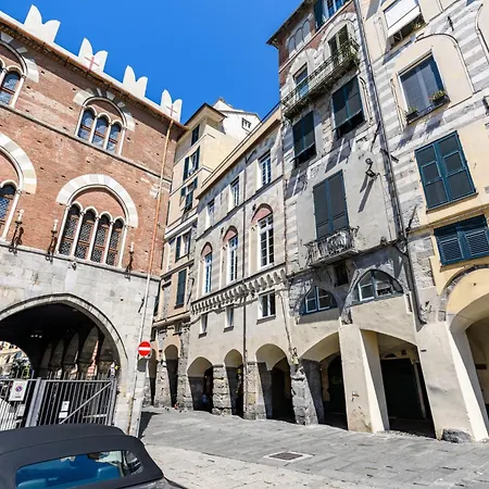 Apartment History And Design Facing The Old Port Genoa